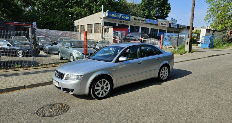 Audi A4 cena 16999 przebieg: 269800, rok produkcji 2003 z Trzebiatów małe 407